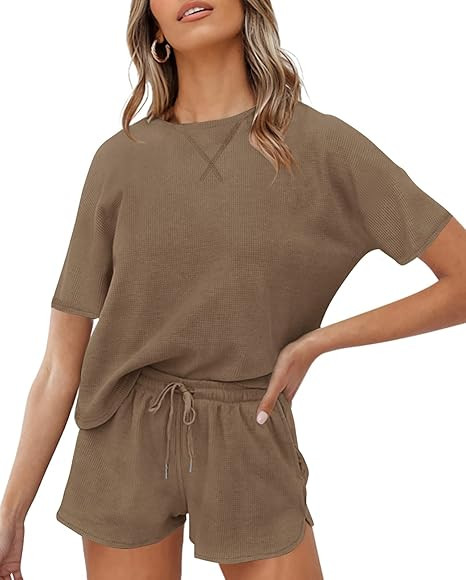 ZESICA Women's Waffle Knit Pajama Set Short Sleeve Top and Shorts Loungewear Athletic Tracksuits wit | Amazon (US)