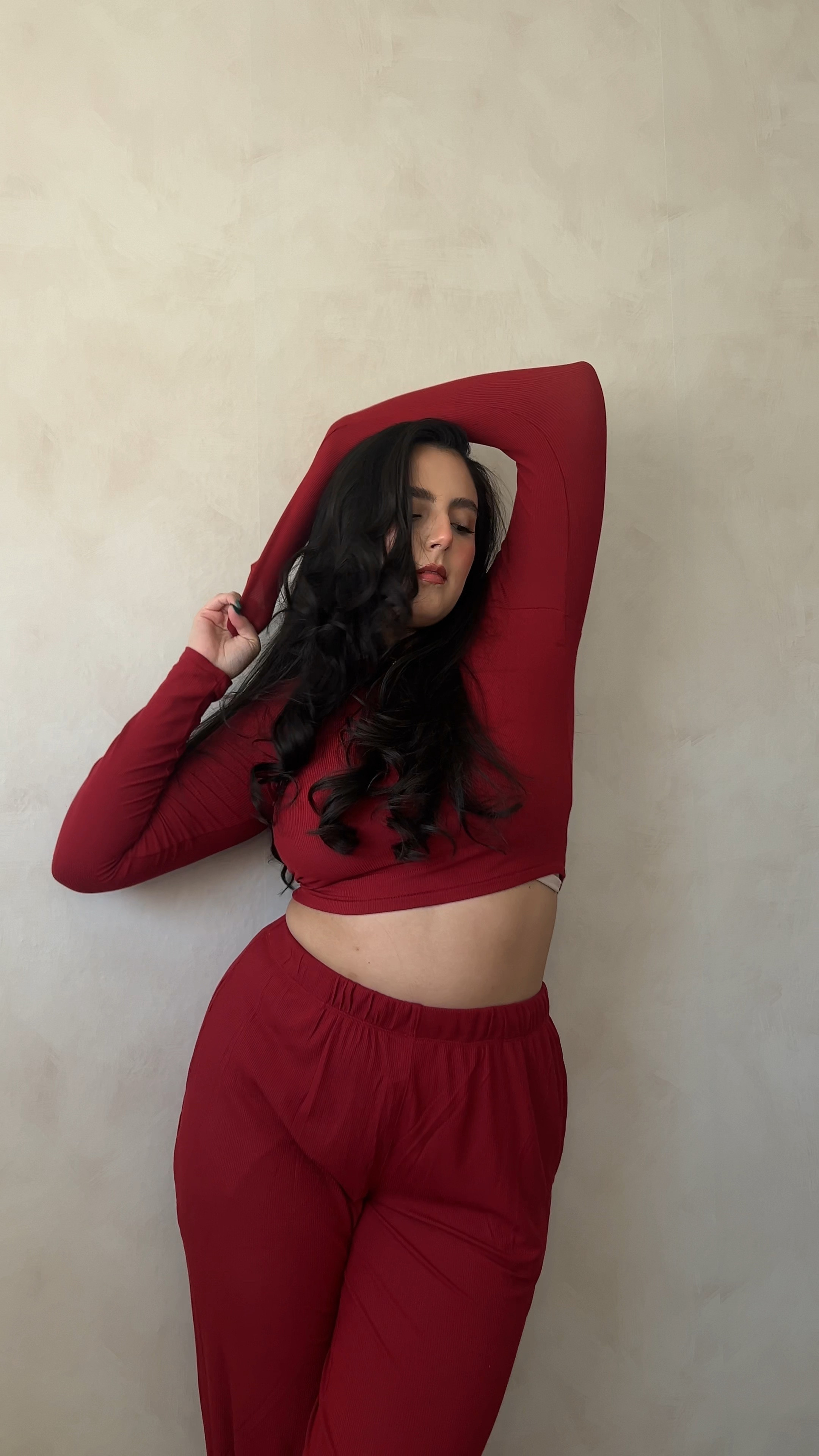 I’ve always loved skims but this new brick red color really has me OBSESSED. It’s so stretchy and comfy and perfect to lounge around in. It’s so flattering on the body and just perfect color for so many skin tones  

#LTKVideo #LTKSeasonal #LTKmidsize