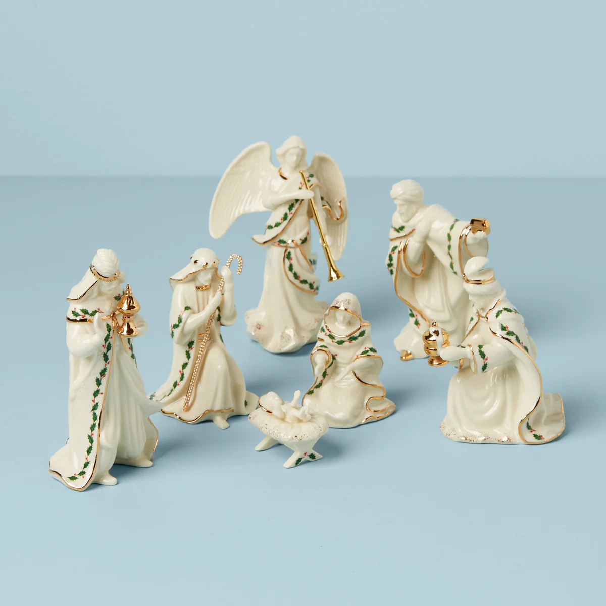 Holiday Mini Nativity Scene 7-Piece Set | Lenox