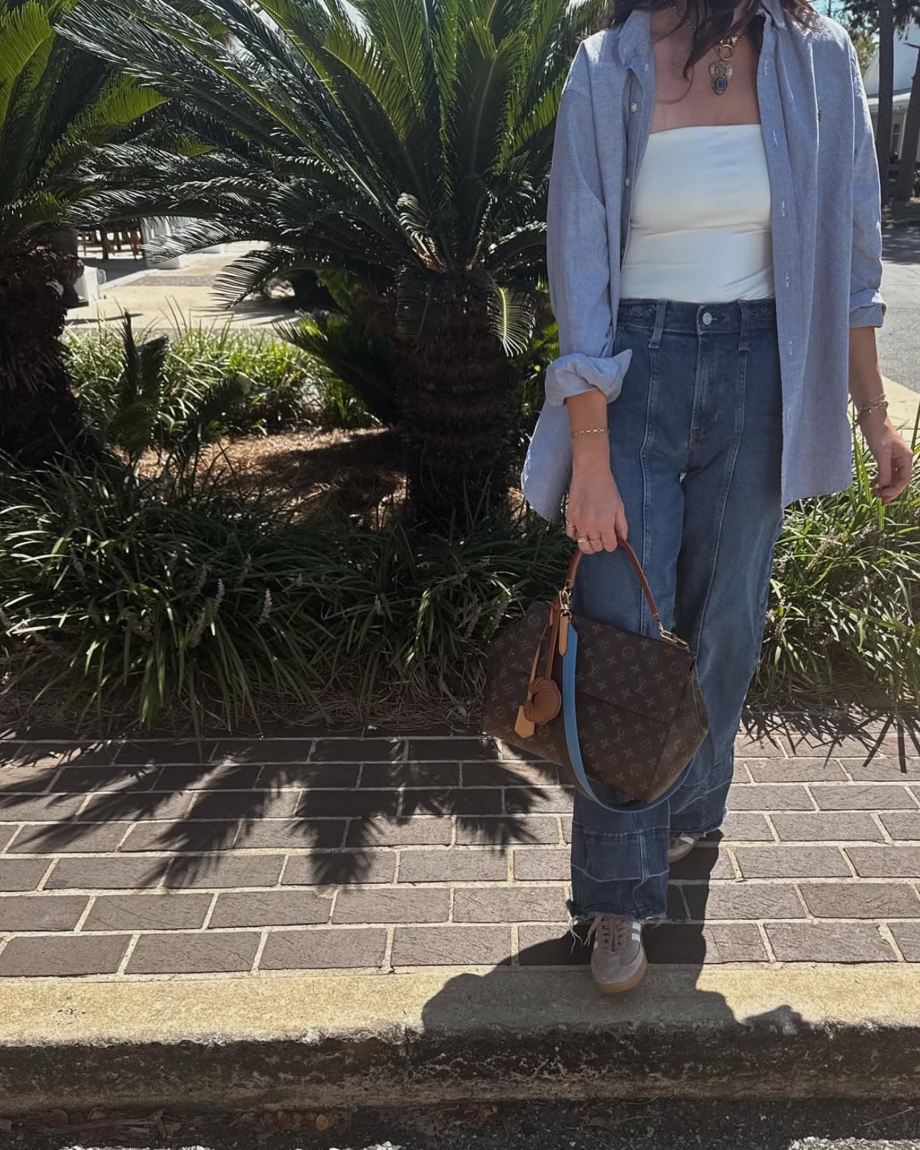 Gals day out #ralphlauren #poloralphlauren #gap #denim #lv #croissant #brinkereliza #brinkerandeliza #adidas #sambas #adinareyter

#LTKShoeCrush #LTKFindsUnder100 #LTKSaleAlert