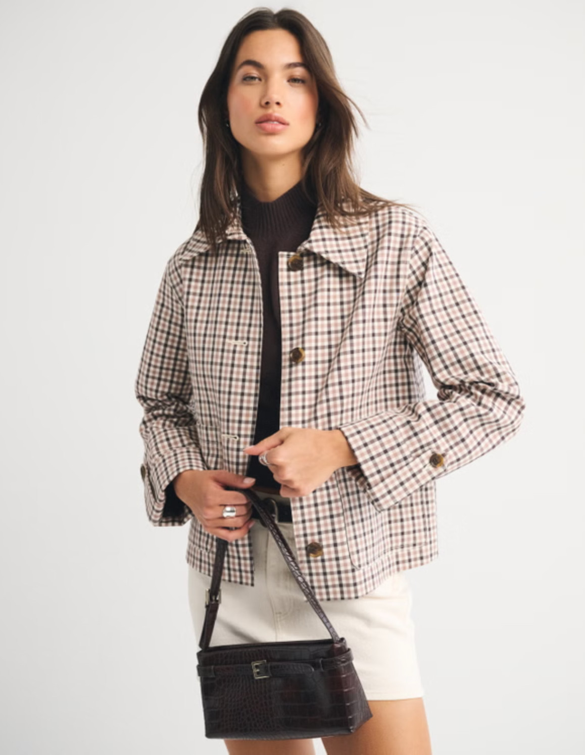 The perfect lightweight layer 🤍 The Abercrombie A-Line Short Trench Coat is such a timeless staple. I love the flattering A-line silhouette, classic collar, and water-resistant cotton fabric — it’s equal parts practical and chic. Easy to throw on over any outfit for an effortlessly polished look ✨ 

 #LTKdayinmylife #LTKgrwm #LTKSaleAlert