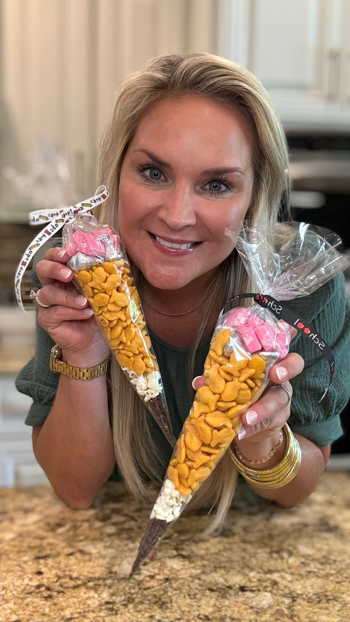 How adorable are these pencil-themed treat bags?! 

Perfect for end-of-school gifts, teacher appreciation, or classroom surprises!

Save this idea or send it to someone who would love it!



#endofschool #endofschoolyeargifts #endofschoolyear #ClassroomIdeas #TeacherGifts #DIYClassroomTreats #PencilTreatBags #SchoolSnackIdeas #CreativeTreats #FirstDayOfSchool #TeacherAppreciation #BackToSchoolDIY 

#LTKFamily #LTKParties #LTKHome