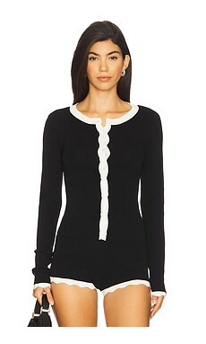 SEVEN WONDERS Milenia Sleeved Top in Black from Revolve.com | Revolve Clothing (Global)