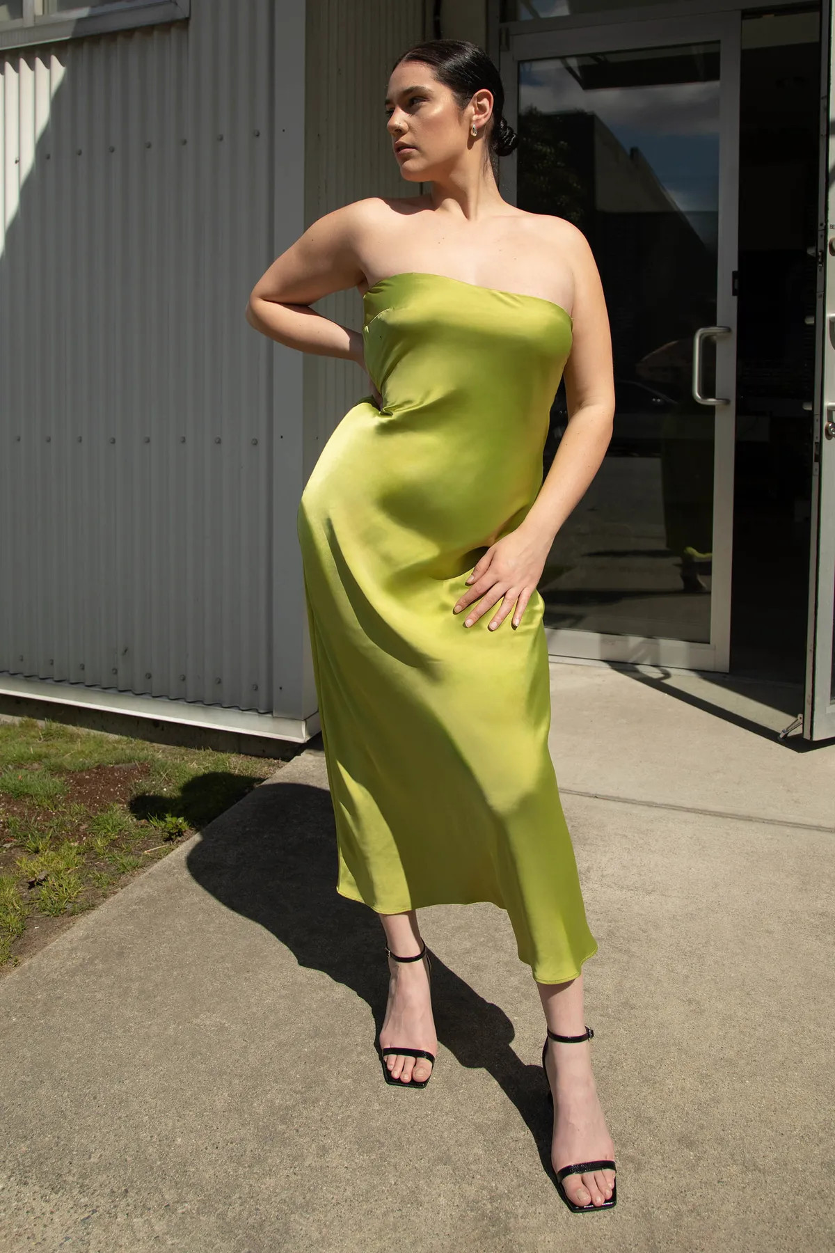 STRAPLESS SATIN DRESS | OAK + FORT