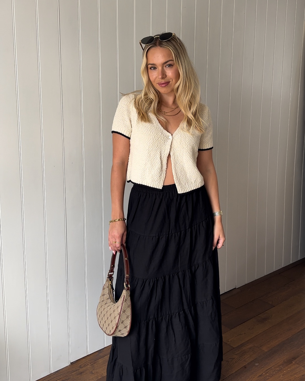 Styling the cutest asos crop knit cardi two ways which is currently in the sale‼️
🖤 HiCUPP black tiered maxi skirt 
🤍 Hollister cream linen wide leg trousers 
🖤 ASOS mesh ballet flats
🤍 free people sunglasses 

#LTKuk #LTKsummer #LTKsale
