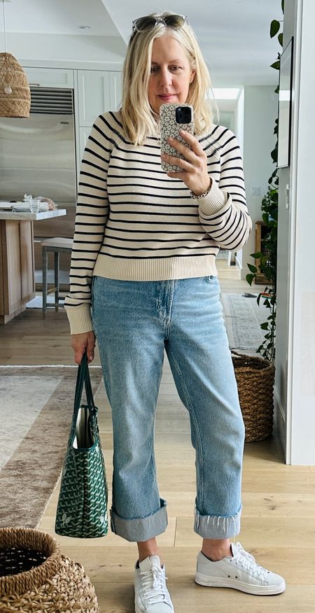 I’ve been wearing this French Connection sweater non stop. It’s the perfect length for some of these higher waisted, jeans and pants and it’s also cute, wrapped around the shoulders and not too heavy for spring. The rails jeans I cuffed up myself. I use some super sticky tape inside to hold them. 