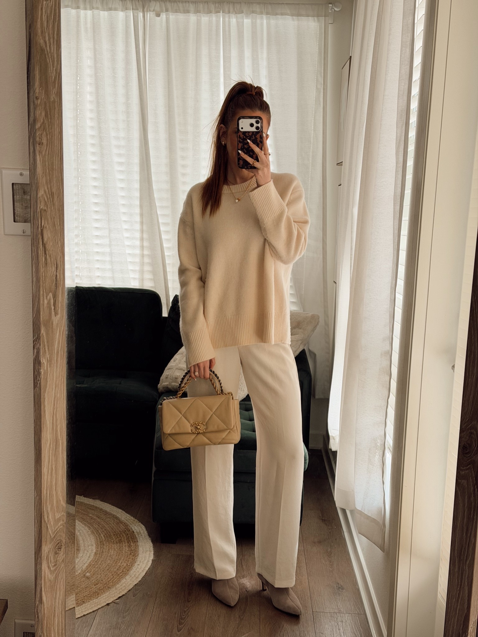 Aritzia cashmere sweater and pants, Chanel handbag 

#LTKootd #LTKdayinmylife