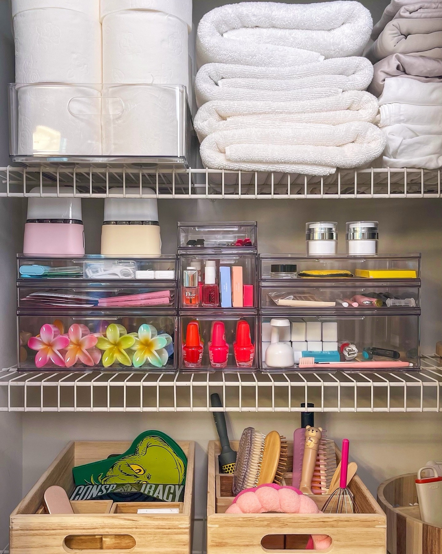 Bathroom closet organization🌺🧖‍♀️

Bathroom, closet, organization, iDesign,wooden bins, The Home Edit, beauty, self-care, home, decor, organized, organizing, hair, makeup, nail polish, clear drawers, flower hair clips

#LTKHome #LTKBeauty