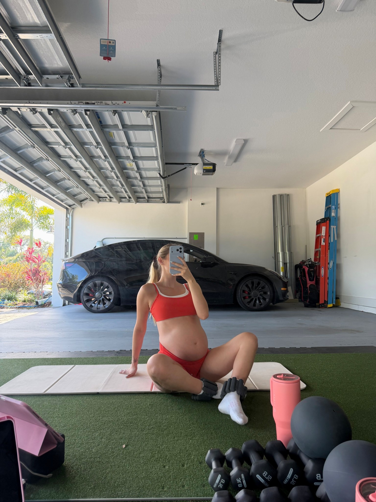 Wearing a small in the shorts and L in the bra 

#LTKBump #LTKfitnessgoals #LTKmomlife