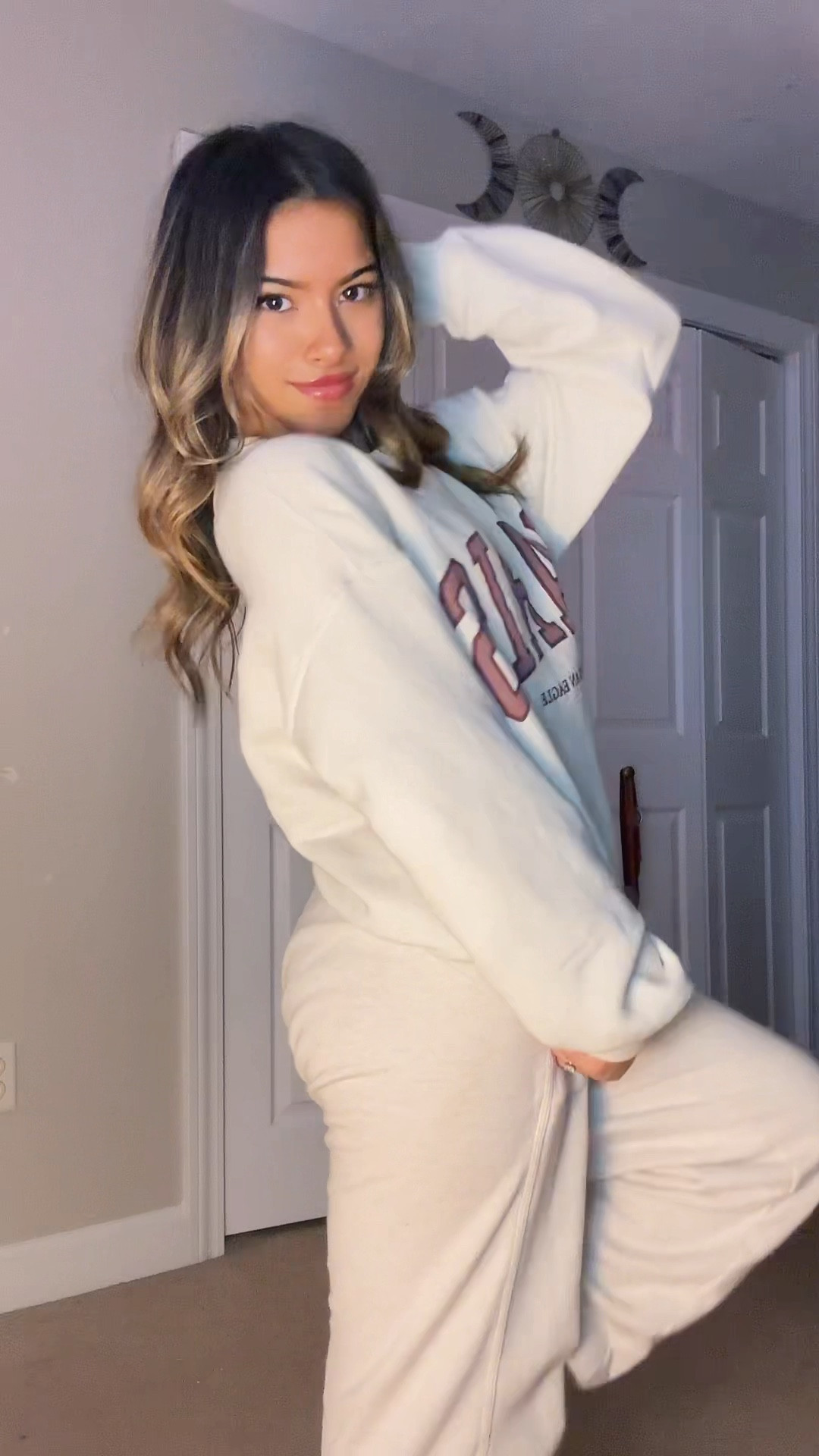 This is my favorite cozy fall fit! My crewneck is a size S and my sweatpants are a size XS


#LTKSeasonal #LTKGiftGuide #LTKHoliday