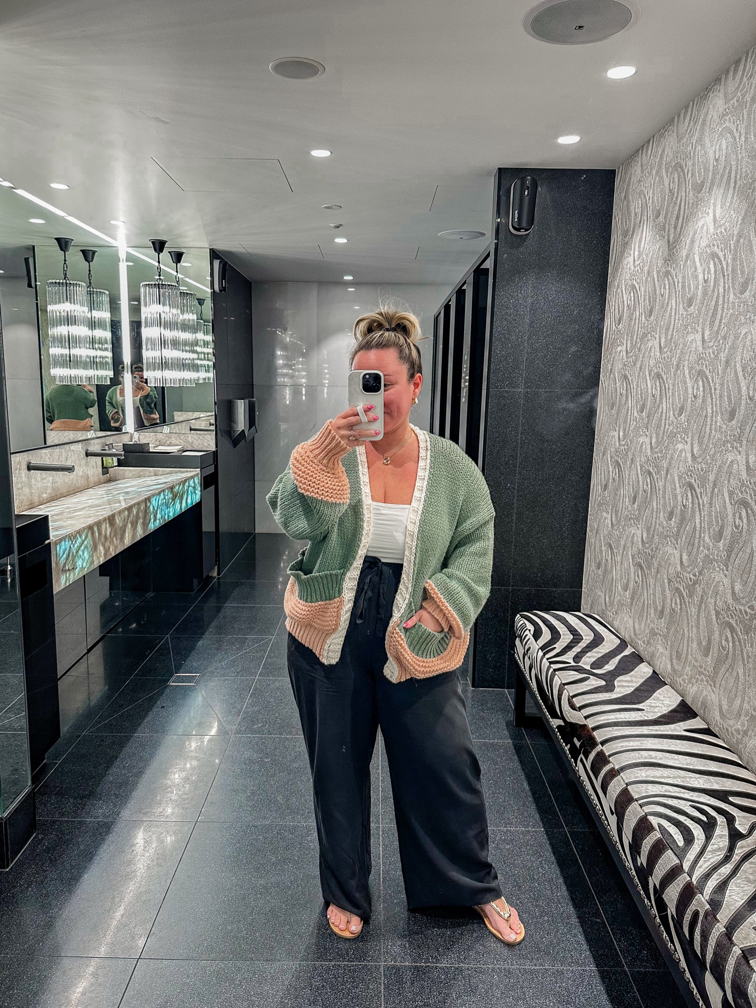 Midsize travel outfit 
Cozy sweater size S/M! It’s only on the AU site right now but I have others from P&P similar and love them! 
Pants size large- plenty of room I might even be able to do a medium 
Tank is size XL
Use code STYLENRIGHT20 for discount at Petal & Pup

Midsize style, Amazon finds, fall outfit, travel style, casual style, travel outfit, midsize mom 

#LTKSeasonal #LTKMidsize #LTKTravel