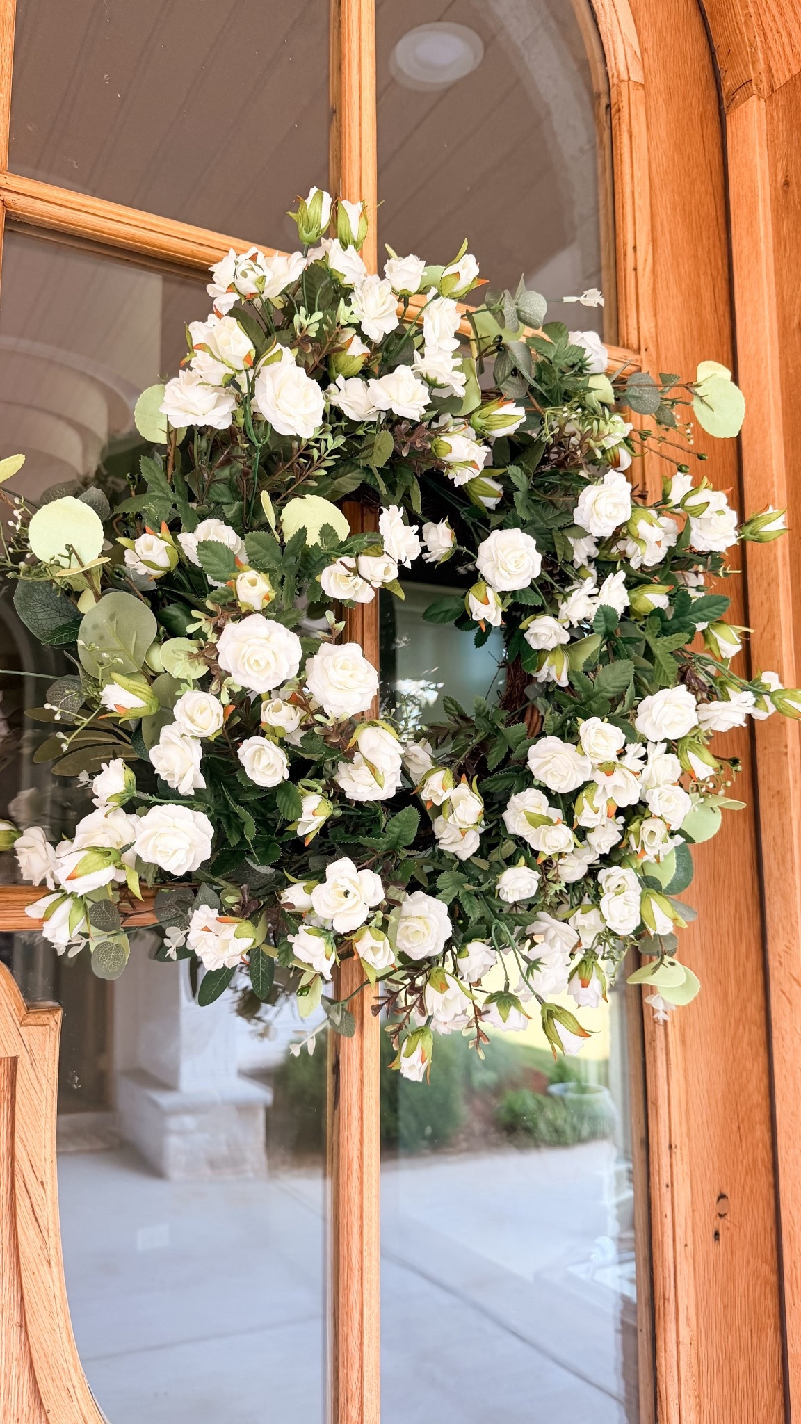 The most perfect wreath for spring and summer from @Wayfair 

Neutral and looks so realistic! 

#ad #WayfairPartner #WishYouWereHere #Outdoor #Wayfair
