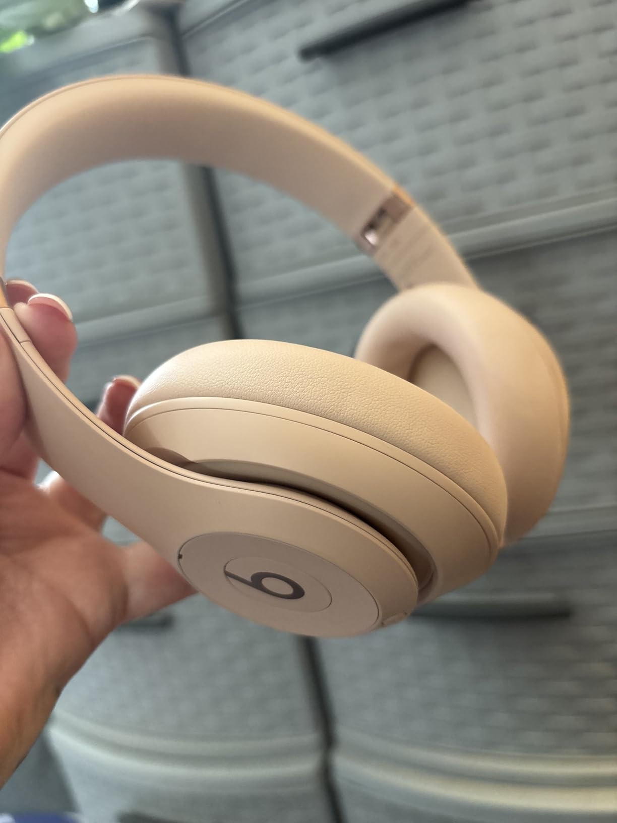 Beats Studio Pro x Kim Kardashian - Wireless Bluetooth Noise Cancelling Headphones - Moon (Renewe... | Amazon (US)