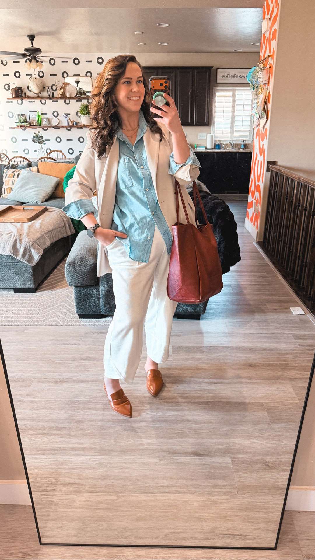 I swear I have two modes… 

1. I planned this outfit 😁
2. we're figuring it out in real time

...and today was VERY much the second one😂

I was fully running late, questioning everything, and somehow we still pulled it together??

These are the kind of outfits I end up loving though… a little chaotic, very comfortable, but still looks like I have somewhere important to be.💃🏻 

Also... these pants??
Did not expect to like them this much.
Bra 38DD: @lanebryant  
Undies XXL 
Pants XL
Button down XXL: @kohls 
Blazer XL
Bag: @onequince

size 14/16 | L/XL | 5'9

#workingmomstyle #corporatebutcomfy #everydayoutfits #amazonfashionfinds #momstyle

#LTKTall #LTKWorkwear #LTKMidsize