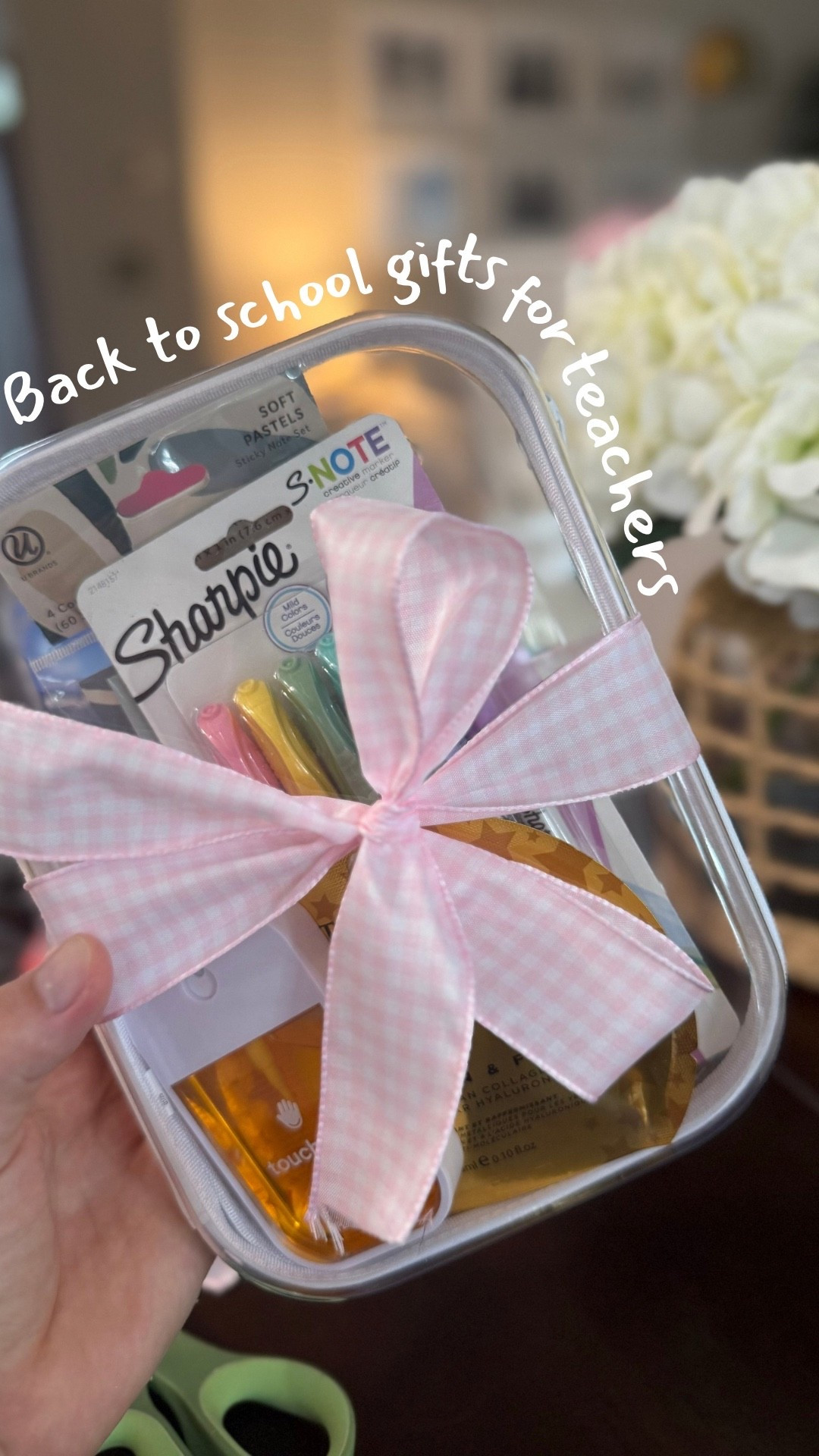 Because teachers deserve all the love….a little something to make their year extra sweet 💛✏️🍎📚 #LTKbacktoschool #LTKteacher

#LTKFindsUnder50 #LTKSeasonal #LTKFamily