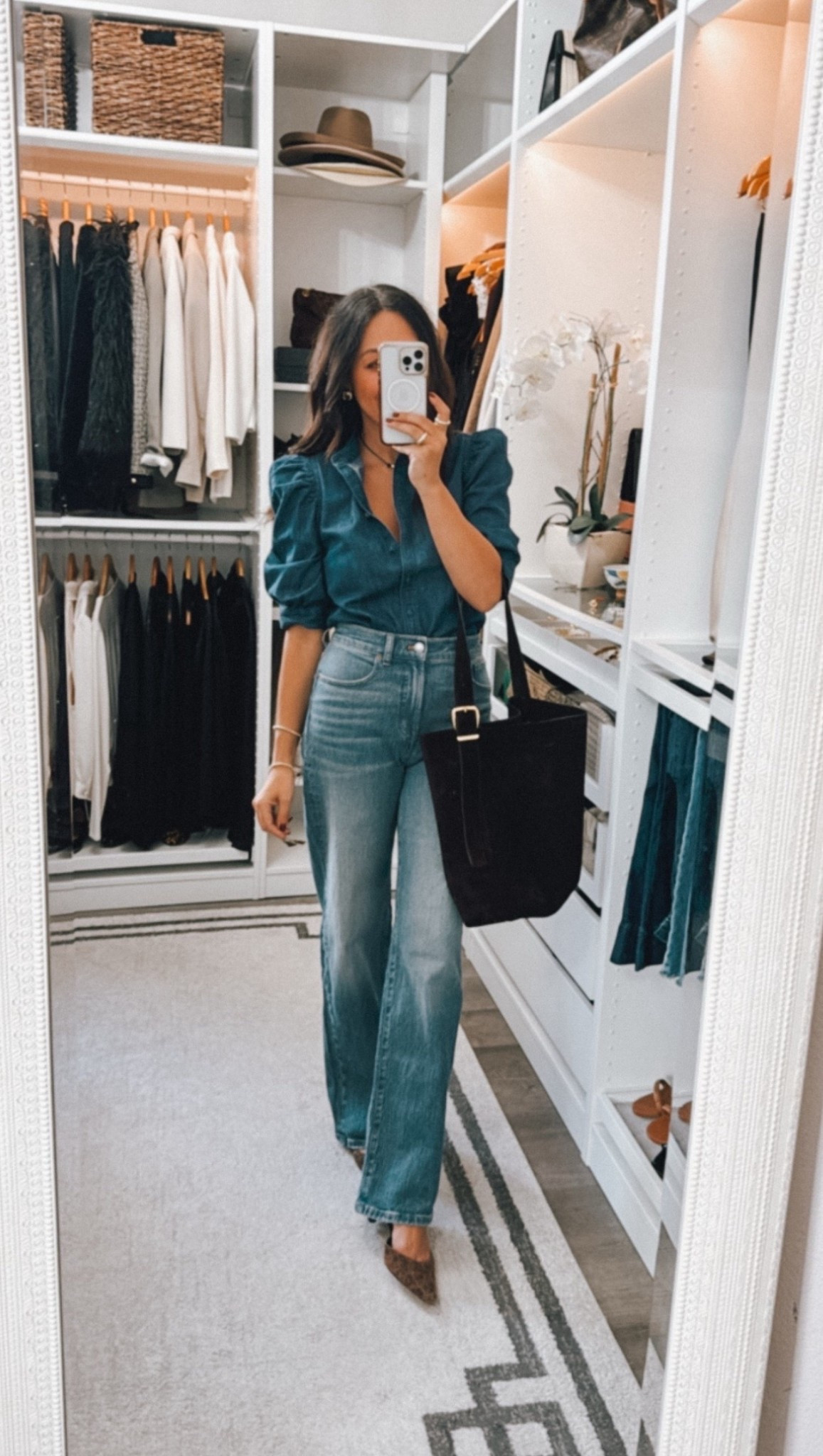jeans are part of the Madewell sale! 30% off sitewide⭐️ Found the top stocked at Nordstrom- linked! 
Fit TTS

#LTKFallSale #LTKOver40 #LTKSaleAlert