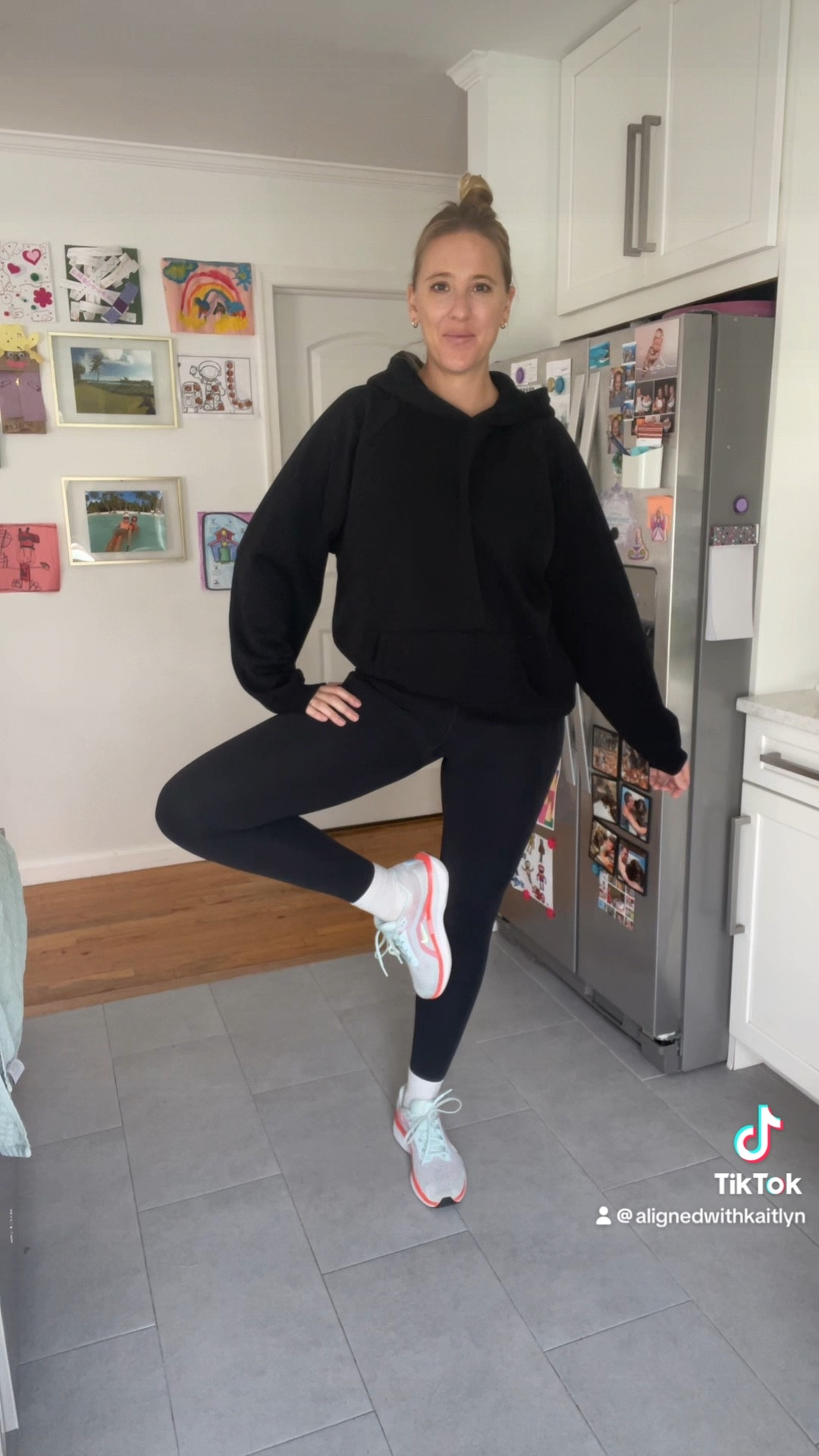 The PERFECT oversized hoodie. I got a Large Tall. These are also my new favorite leggings I like them so much better than 🍋. #tallfashion

#LTKActive #LTKCyberWeek #LTKFitness