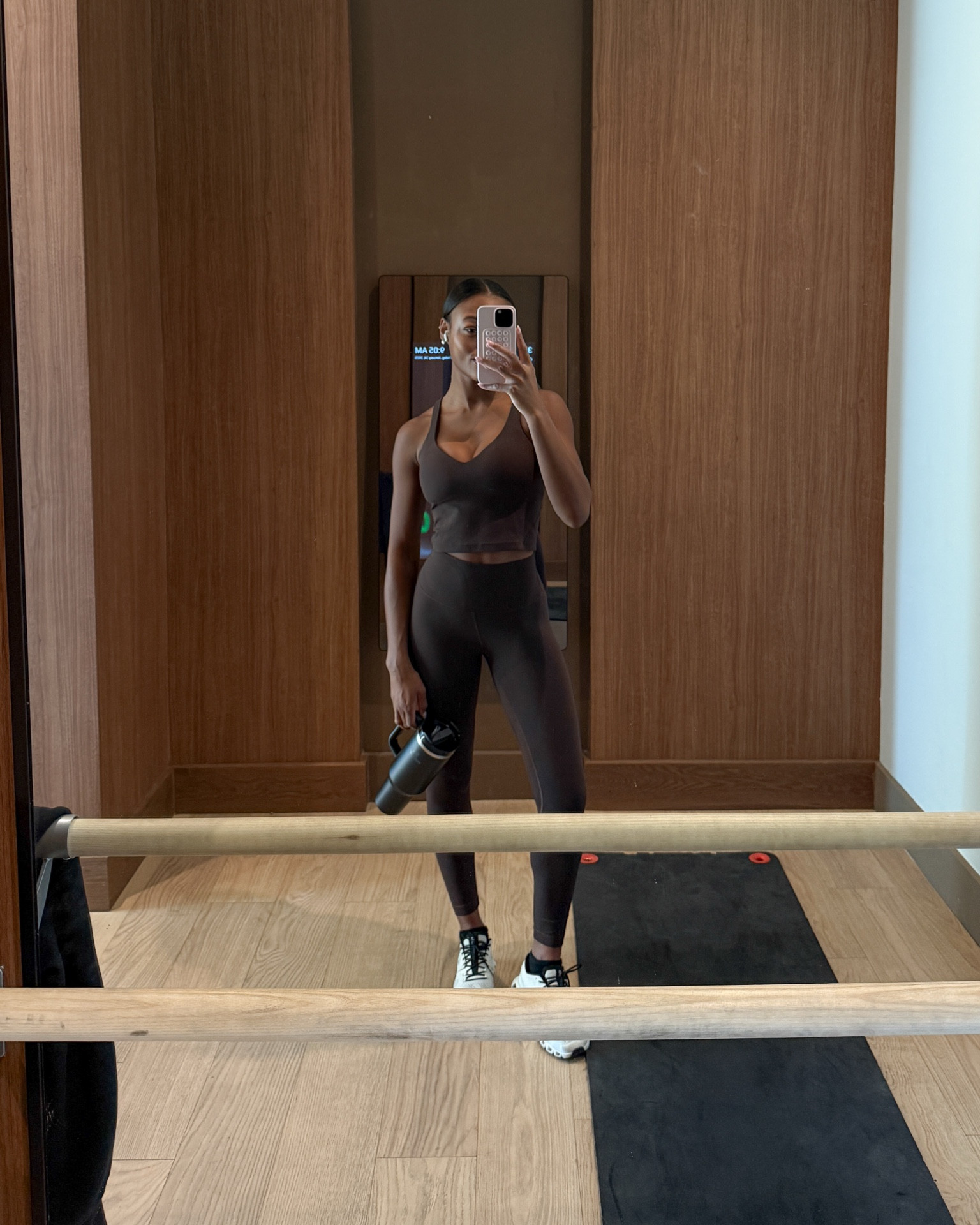 Workout set of the day! Love this espresso color from lululemon! 🤎🐻 

#LTKShoeCrush #LTKSeasonal #LTKActive