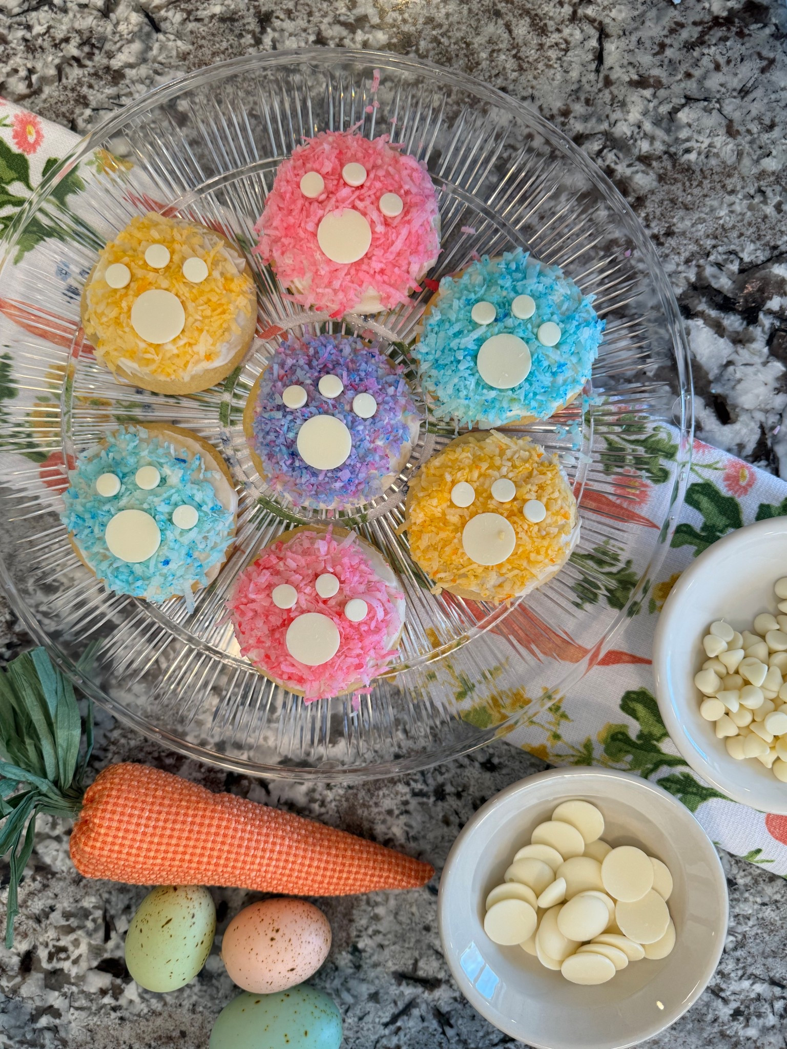 Bunny Print Cookies!

I used store bought sugar cookies but you could make your own. Top with vanilla frosting. Use a food processor to mix shredded coconut and a few drops of food dye together and dip the cookies in. Then use melting chocolate chips and regular white chocolate chips to make the feet! Enjoy! 

Food processor, Easter dessert, easy dessert idea 

#LTKParties #LTKHome #LTKSeasonal
