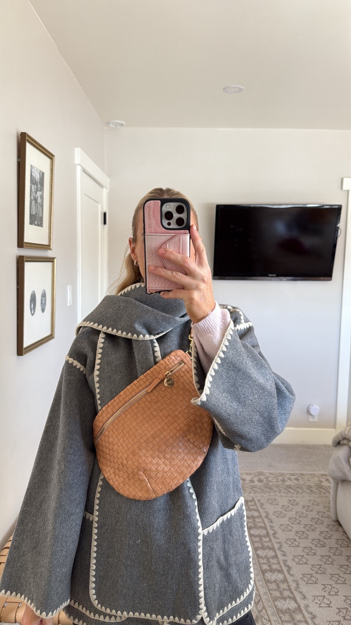 Size XS in the coat and my most worn bag!! 

#LTKGiftGuide #LTKootd