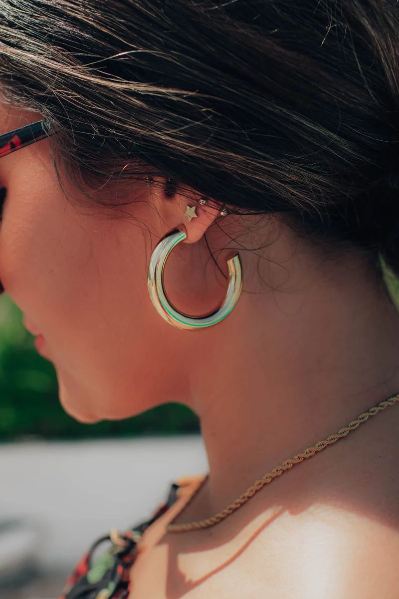 Sense Of Style Gold Solid Hoops | Apricot Lane Boutique