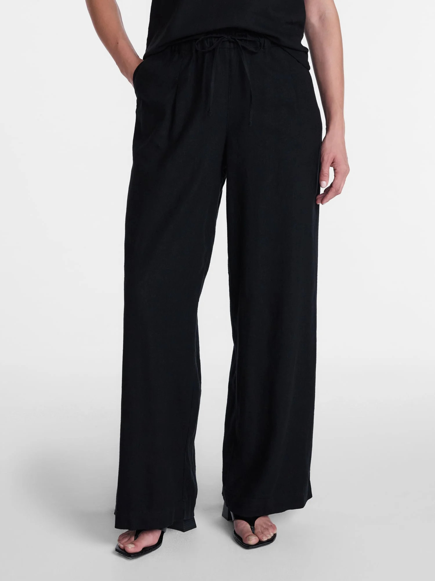 Time and Tru Women's Wide Leg Linen Blend Pants, Sizes XS-XXXL | Walmart (US)