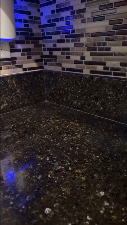 Add elegant look to your home with dried flowers that add a charming With natural essential oils @craftandkin.co 

#LTKHome #LTKgrwm #LTKmomlife