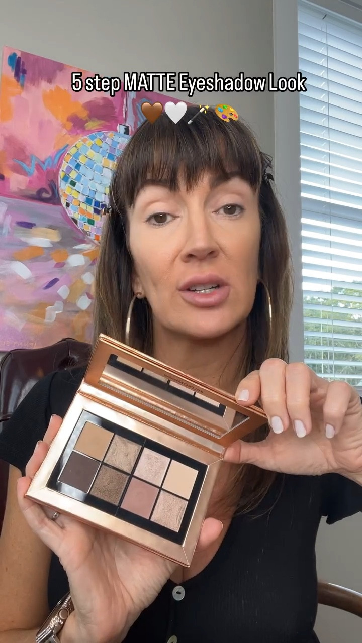 💫5 Step Throwback 90’s matte eye makeup vibes, and I’m digging it. So easy. And should look easy and kind of like you did it quickly! Not going for perfection here - because we were all a “little messy” in the 90’s right??🤪 

No eyeliner necessary either - just use a dark brown or black eyeshadow with a skinny eyeliner brush to swipe it as close to lashline as possible. 

🎨🙏🏼Very grateful to @buxomcosmetics for gifting me this brand new Forever Babe Iconic Nudes Palette - it’s about to get a lot of use!! The rest of my makeup details : @narsissist eyeshadow primer, @essence lash princess mascara, @charlottetilbury cheek to chic blush in “love is the drug,” and @kyliecosmetics liquid lipstick in “Kylie.” // Shop every single one of these products used in this look in the @shop.ltk app by following my profile >> @jennysuemakeup there! #ltkbeauty #ltkunder100 #makeupreels #makeuptransformation #5things #buxomcosmetics #1990s