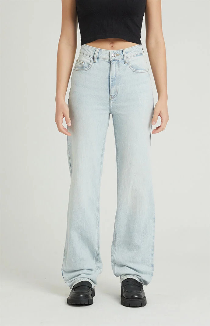Women's Stretch Light Indigo '90s Boyfriend Jeans in Medium Indigo - Size 29 | PacSun