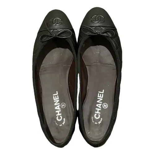 Leather ballet flats Chanel Black size 40 EU in Leather - 40414652 | Vestiaire Collective (Global)