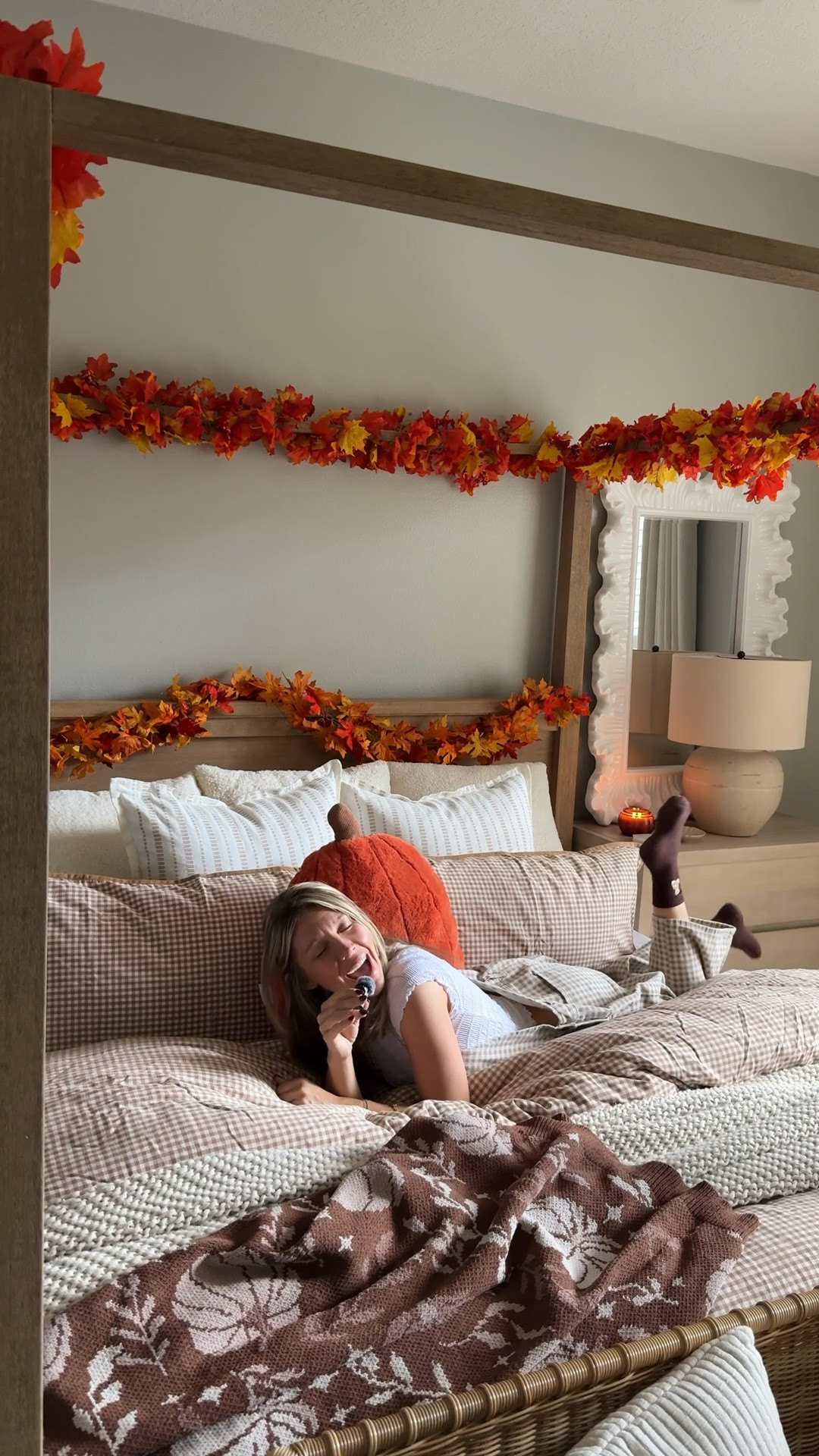 Excessively fall bedroom decor 

#LTKHalloween #LTKSeasonal #LTKHome