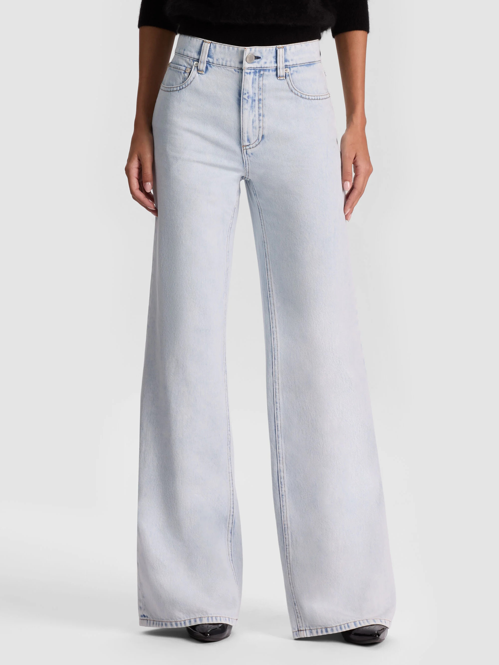 CHIC JEAN | Alice + Olivia