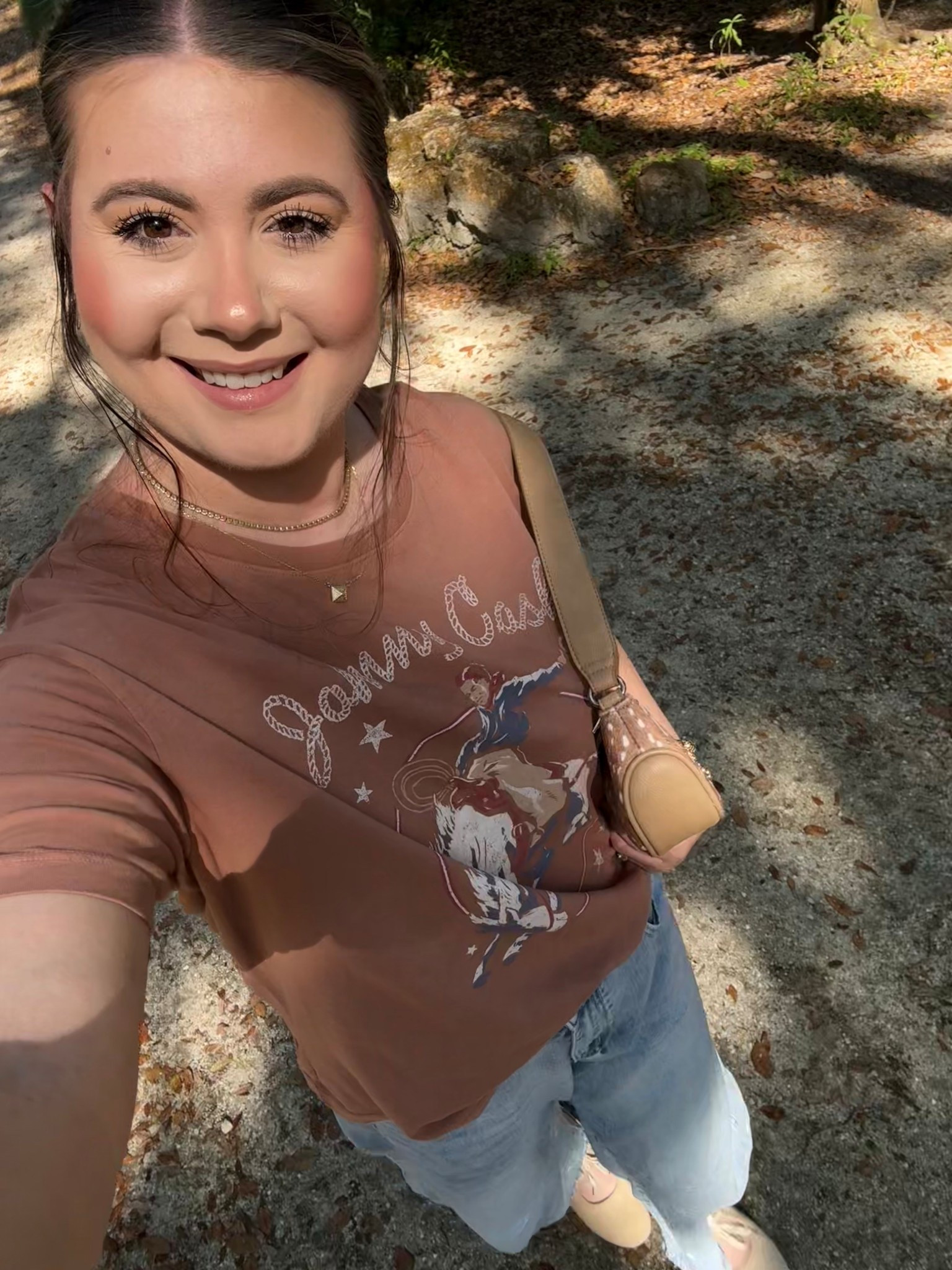 Really liked my makeup this weekend💄👄 I grabbed a new Wet n Wild blush and I love the peachy pink tone🍑


#drugstoremakeup #makeuplover #makeupaddict 

#LTKdayinmylife #LTKBeauty