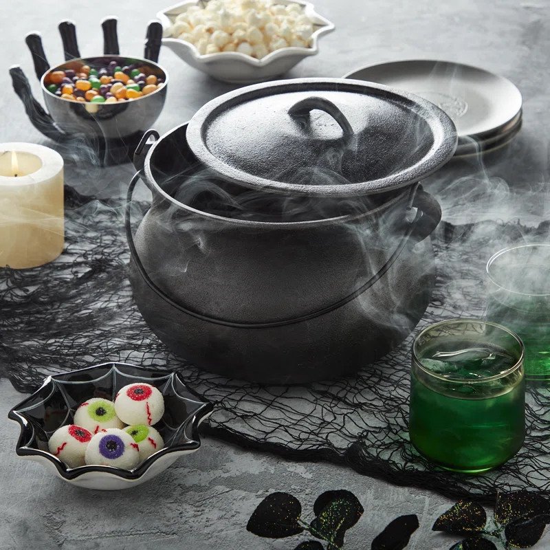 Smith & Clark 4 qt Pre-Seasoned Cast Iron Covered Cauldron with Wire Handle | Wayfair North America