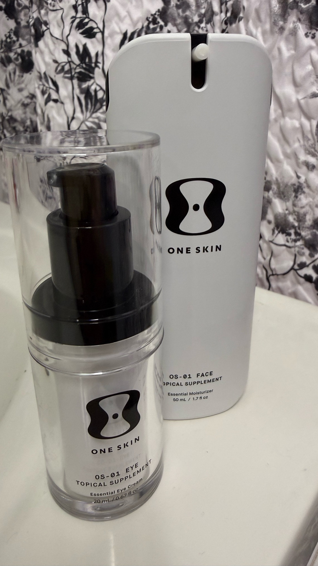 esting out these new OneSkin essentials 🖤
Their OS-01 peptide is designed to target aging at the cellular level, helping improve skin firmness, texture, and overall radiance.

Shop below!

#skincare #antiaging #oneskin 

#LTKBeauty #LTKHoliday #LTKselfcare