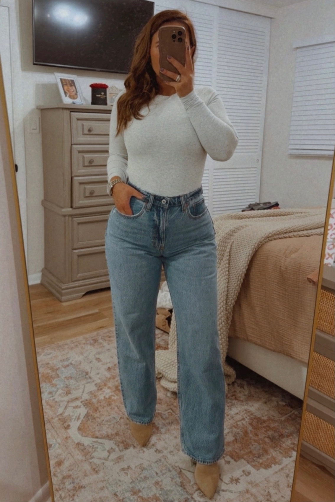 The best denim 🤍 #abercombie #abercrombiefinds #denim #jeans 

#LTKGiftGuide #LTKsalealert #LTKCyberWeek