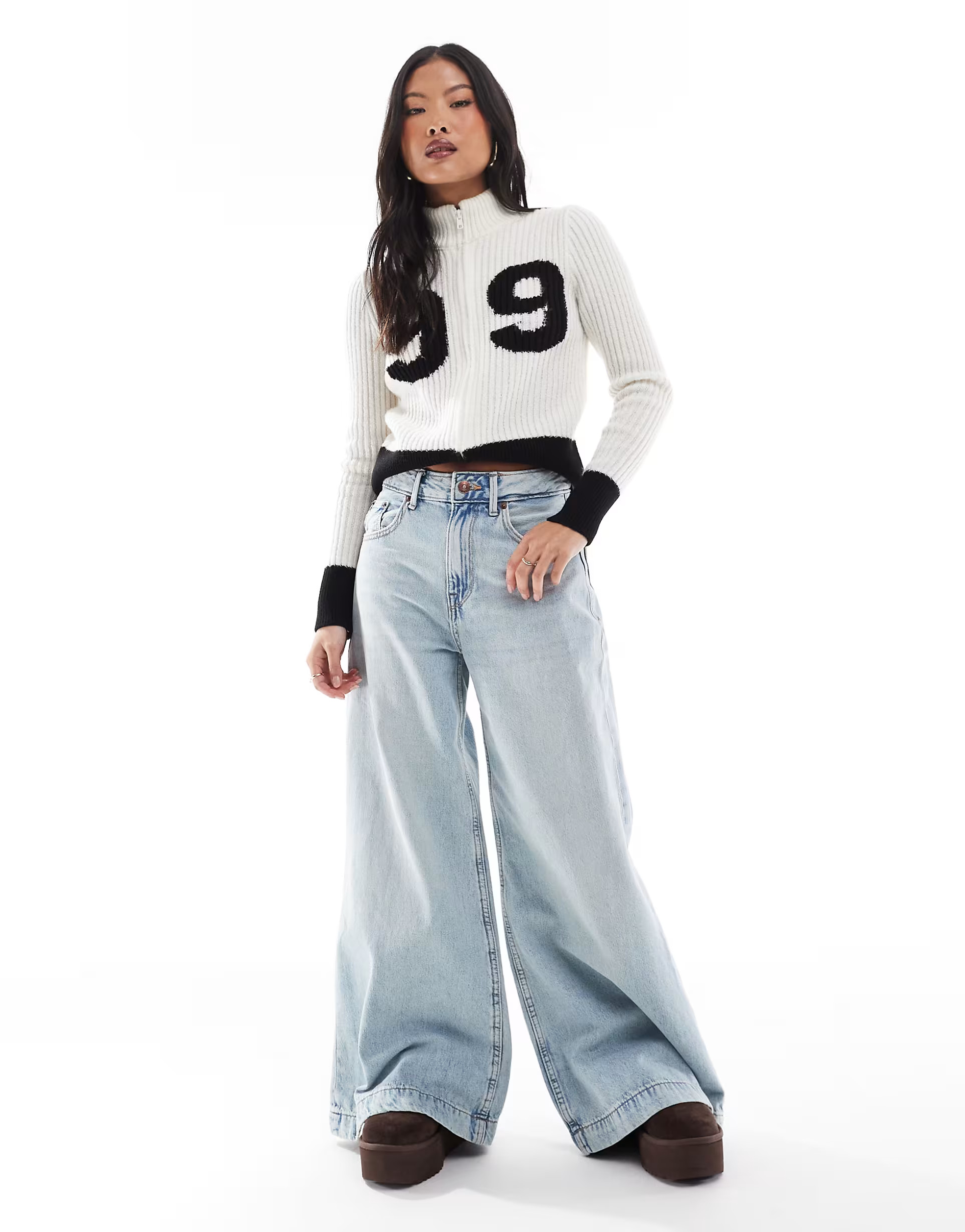 Stradivarius Petite wide flare jean in light wash blue | ASOS (Global)