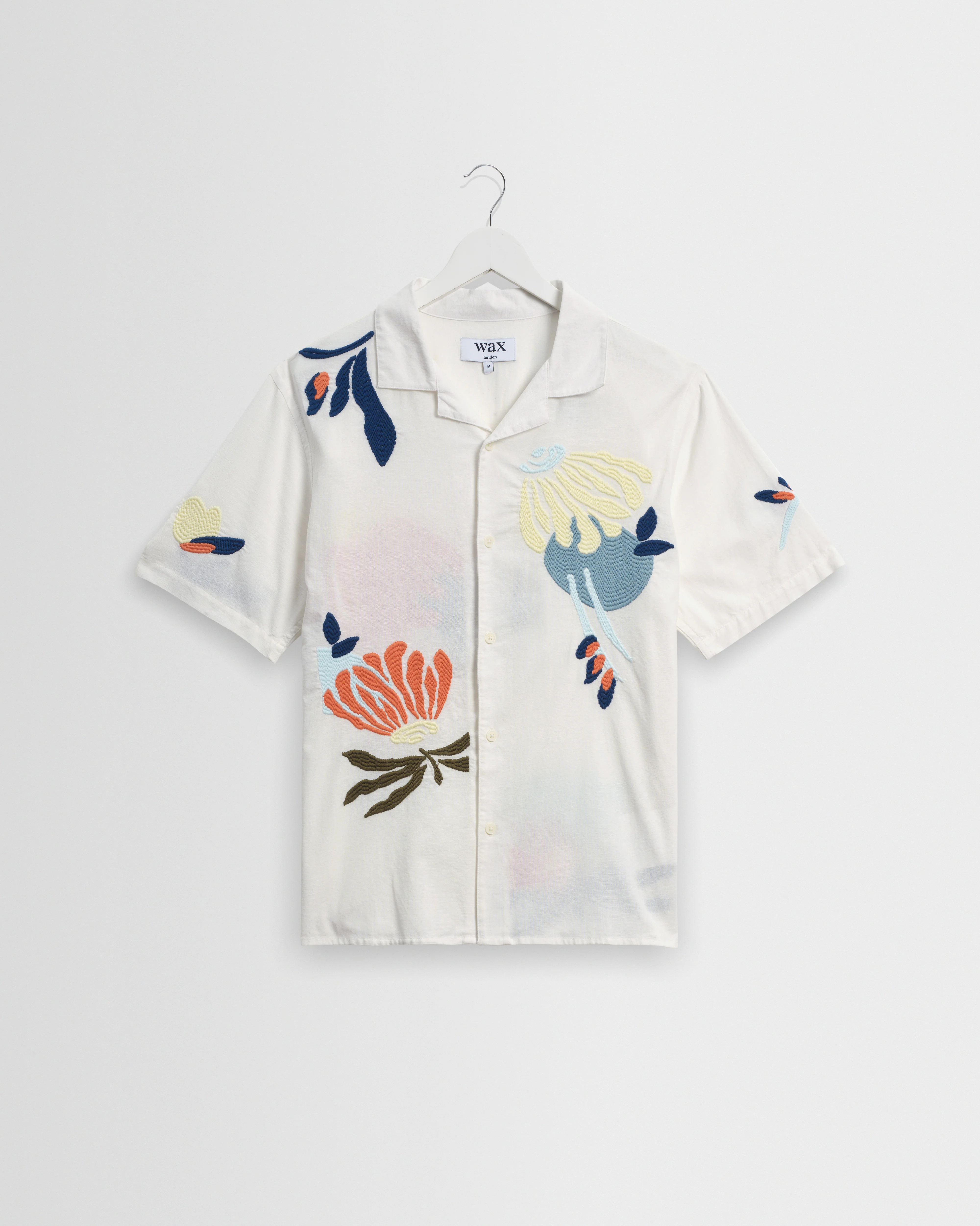 Didcot - Ecru And Multicolour Flower Embroidered Short-Sleeve Shirt | Wax London US