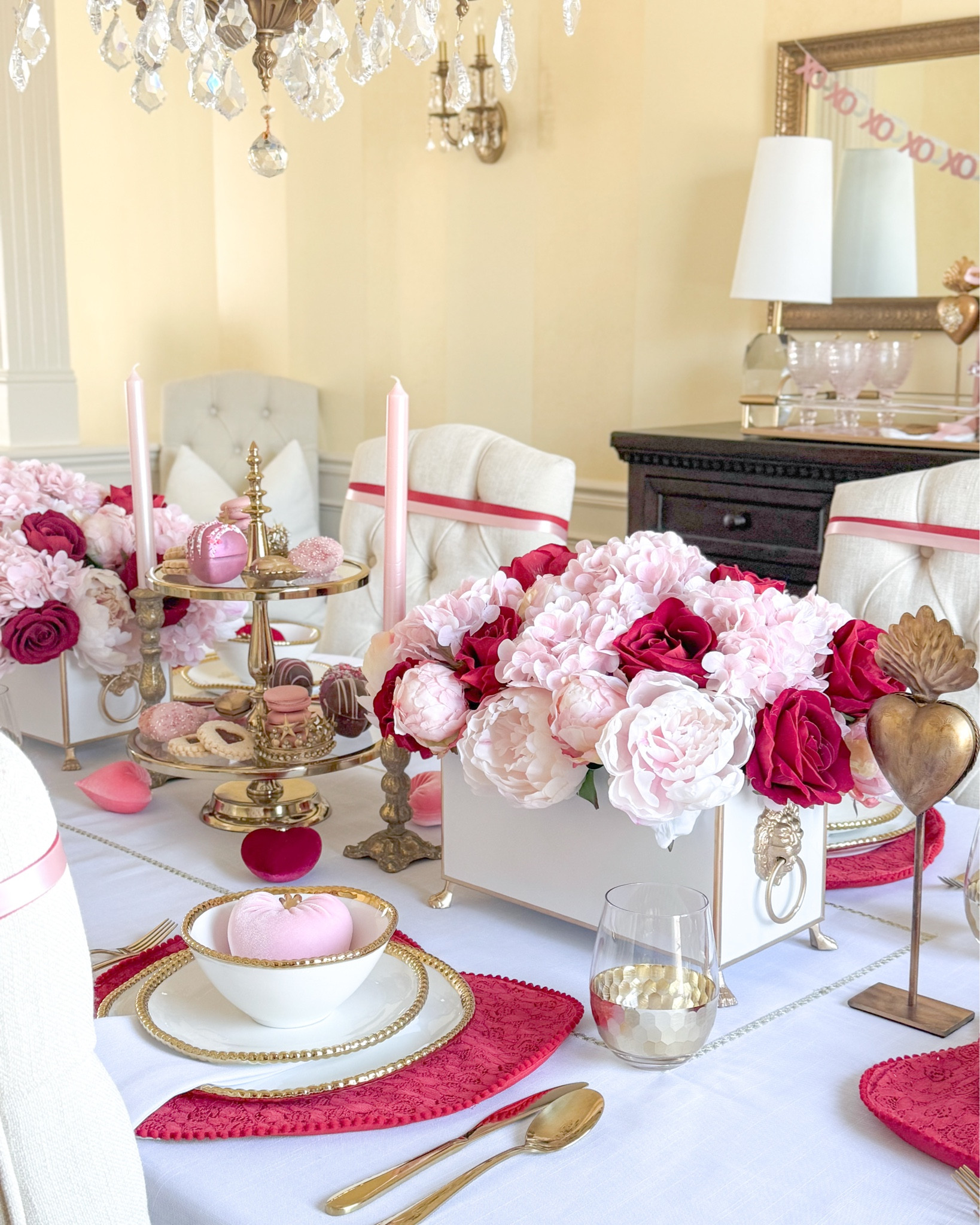 Shop my Valentine’s Day tablescape featuring Stone Lain’s Akoya collection, designed by Christian Siriano!

Valentine’s Day decor, pink decor, pink flowers, red flowers, floral arrangements, faux flowers, white planters, sacred hearts, Milagro hearts, white and gold plates, gold wine glasses, gold tray, white and gold table linens, pink candles, entertaining ideas, Galentines party, Valentines party ideas 

#LTKHome #LTKSeasonal #LTKParties