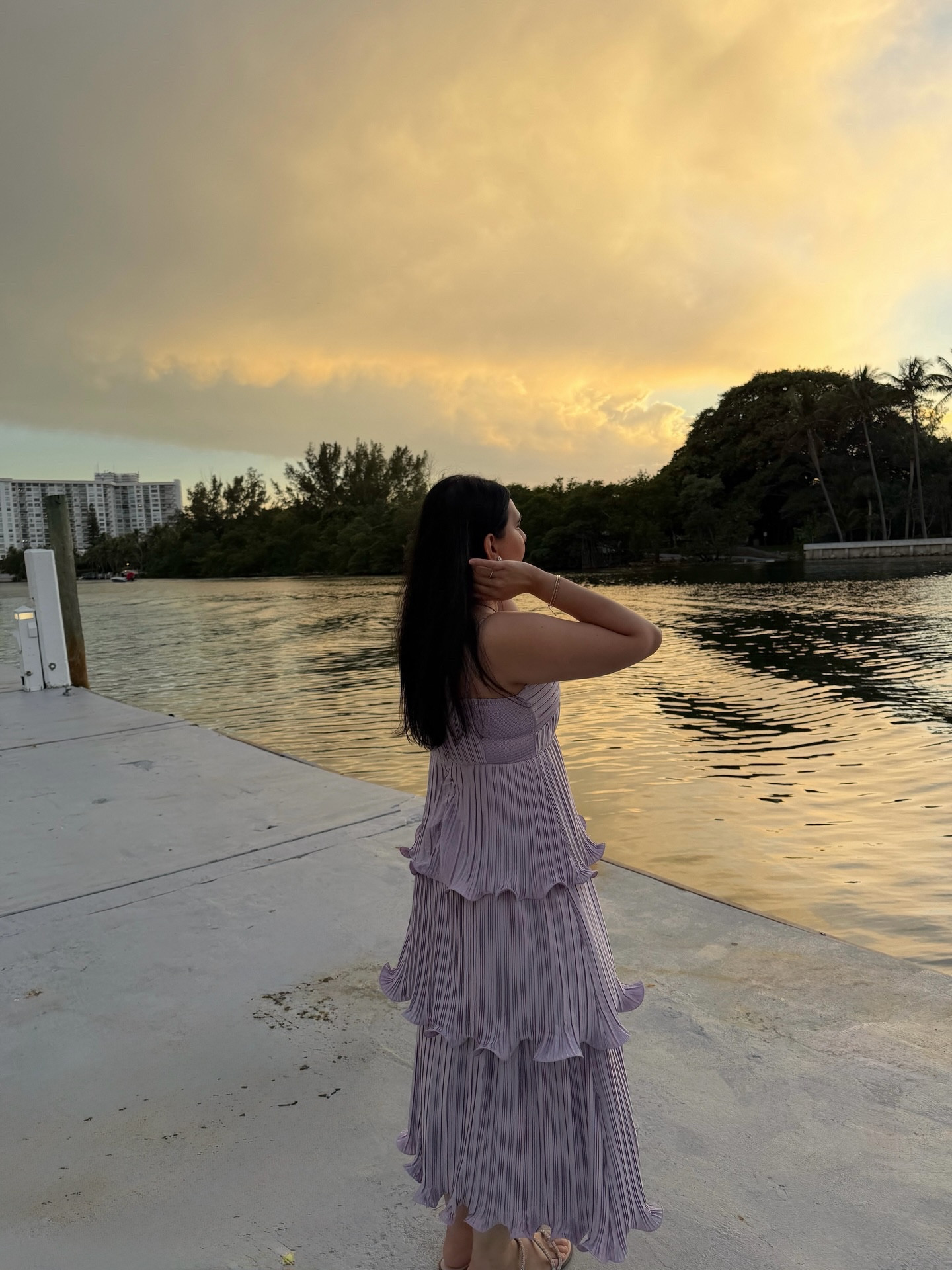 golden hour photoshoot & a cutie dinner date = my love language 🤭💖

Dress @astrthelabel 

#floridablogger #miamiblogger #astrbabes #desiinfluencer #miamibloggers

#LTKMidsize #LTKdayinmylife #LTKTravel