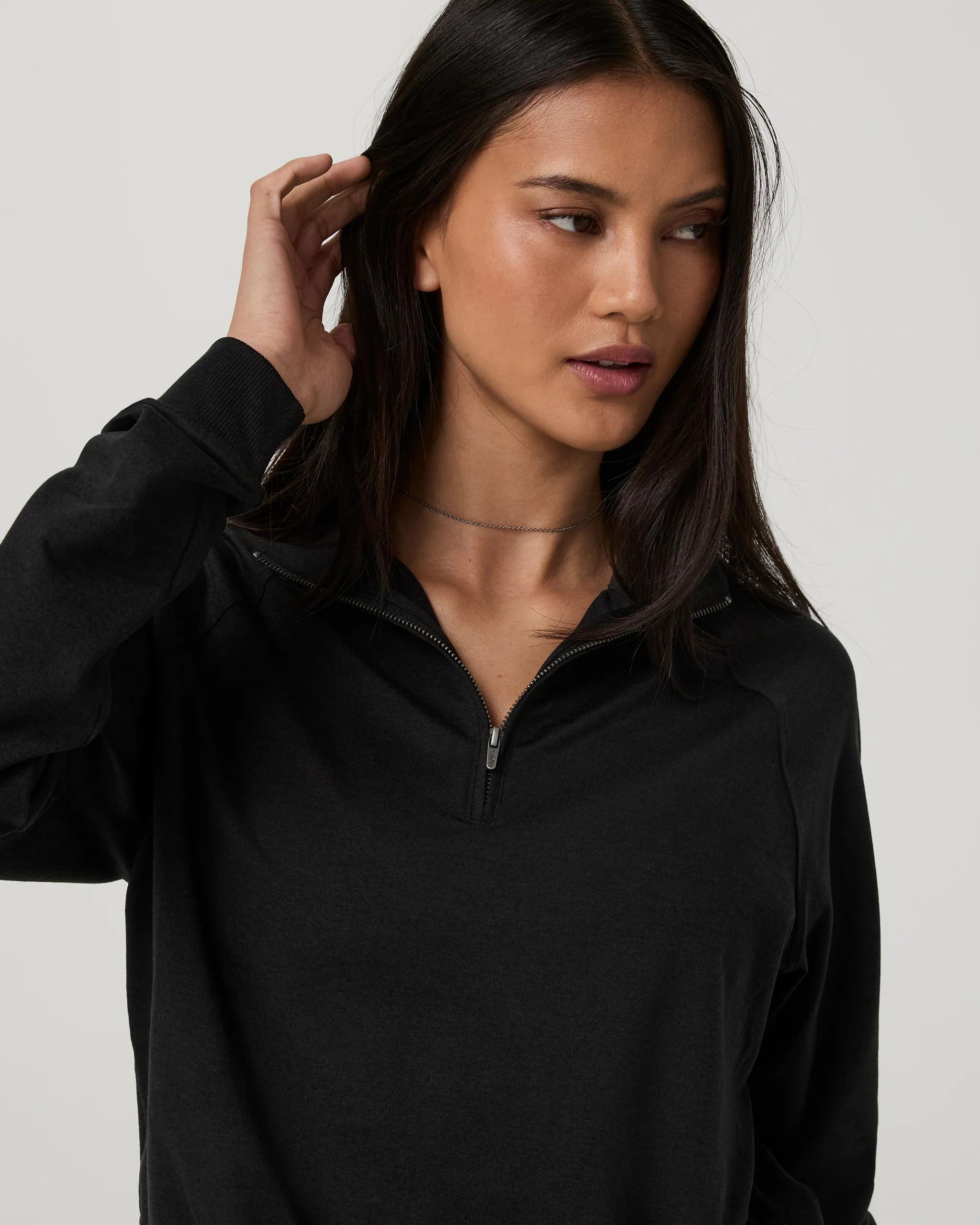 Halo Half Zip – Women's Black Heather Mock Neck Sweatshirt – Vuori | Vuori Clothing (US & Canada)