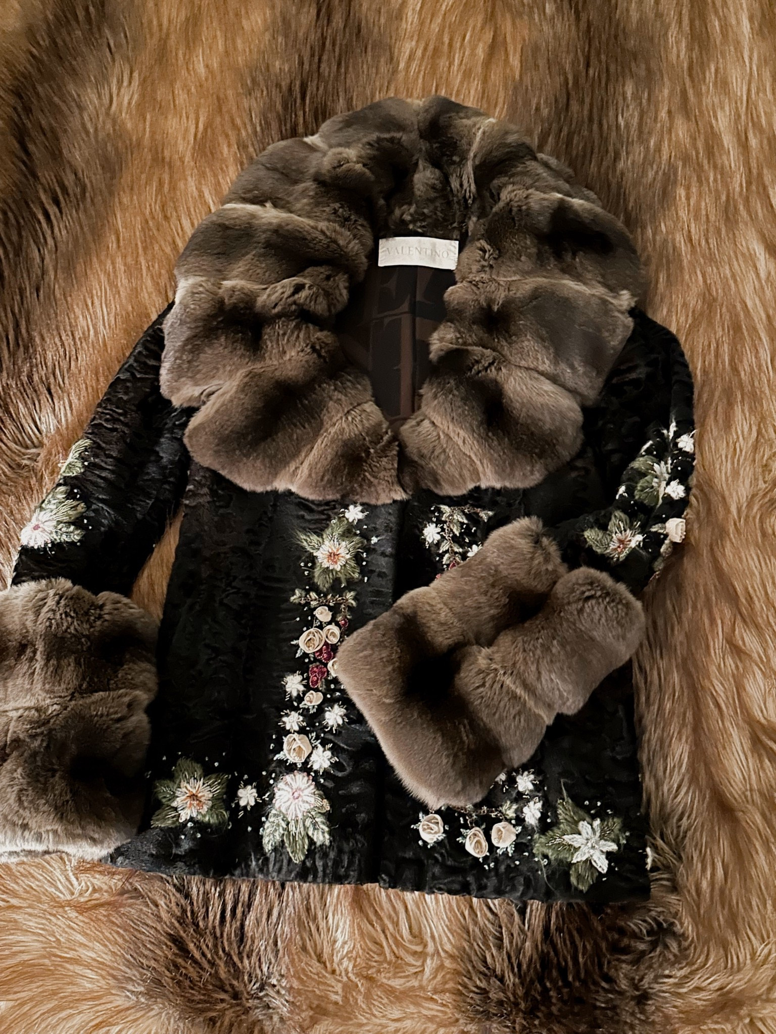 #Valentino 

#LTKStyleTip #LTKSeasonal