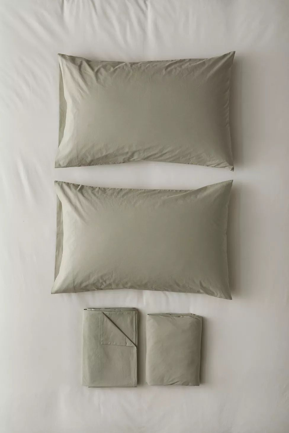 Breezy Cotton Percale Sheet Set | Urban Outfitters (US and RoW)