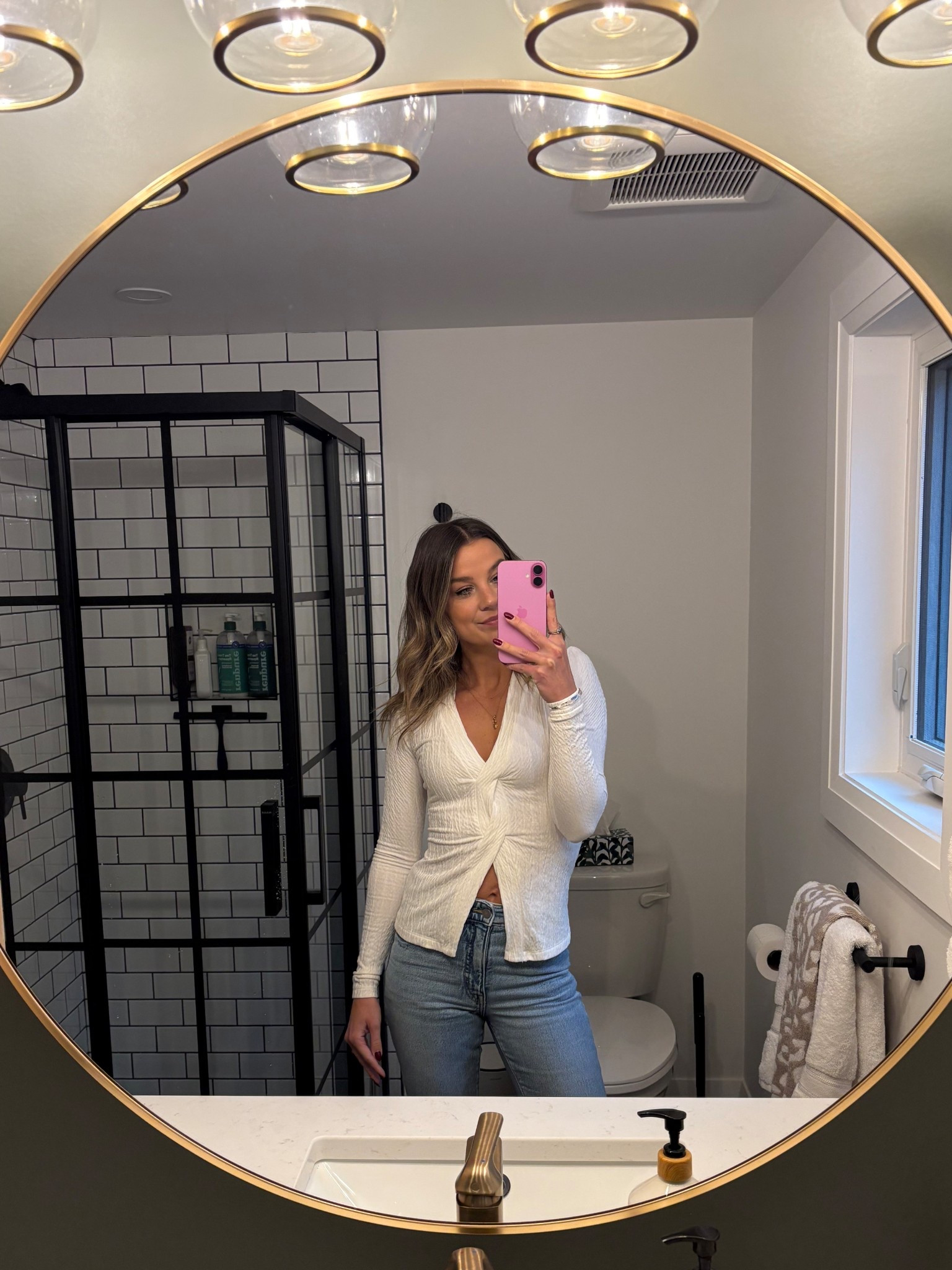 If you’re looking for a pair of slim-straight denim that are fitted on the bum, check these out! Run tts with a little give as you wear them. I’m in a 24 which felt snug but loosened up as I wore them. The top is old but linking a few cute options 🥰 

#LTKwinter #LTKfall #LTKjeans