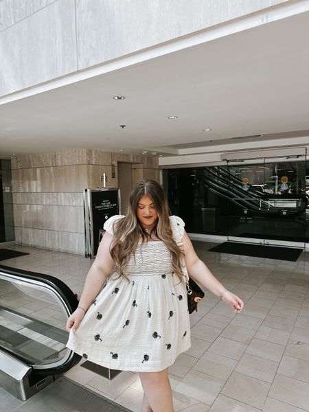 dress is currently on sale - only a few sizes left! I’m wearing the xl!

summer dress
summer outfit
midsize outfit 
girly style
free people

#LTKFindsUnder100 #LTKMidsize #LTKSaleAlert