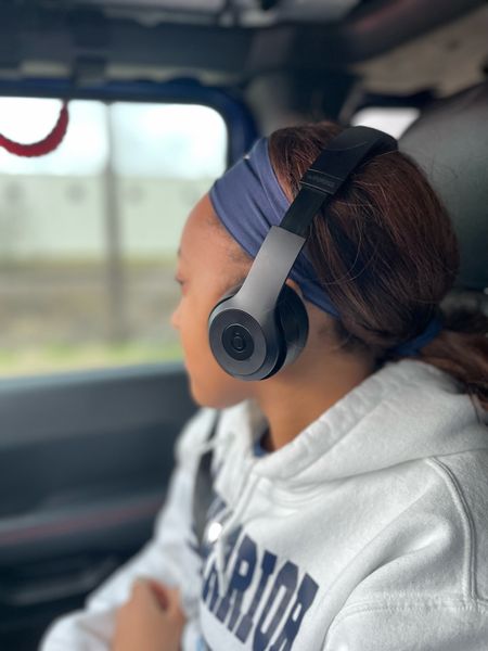 One of baby girl’s Game Day essentials are her Beats Headphones. #beats #beatsheadphones #headphones #technology #music #gameday #basketball #Athlete #sports 