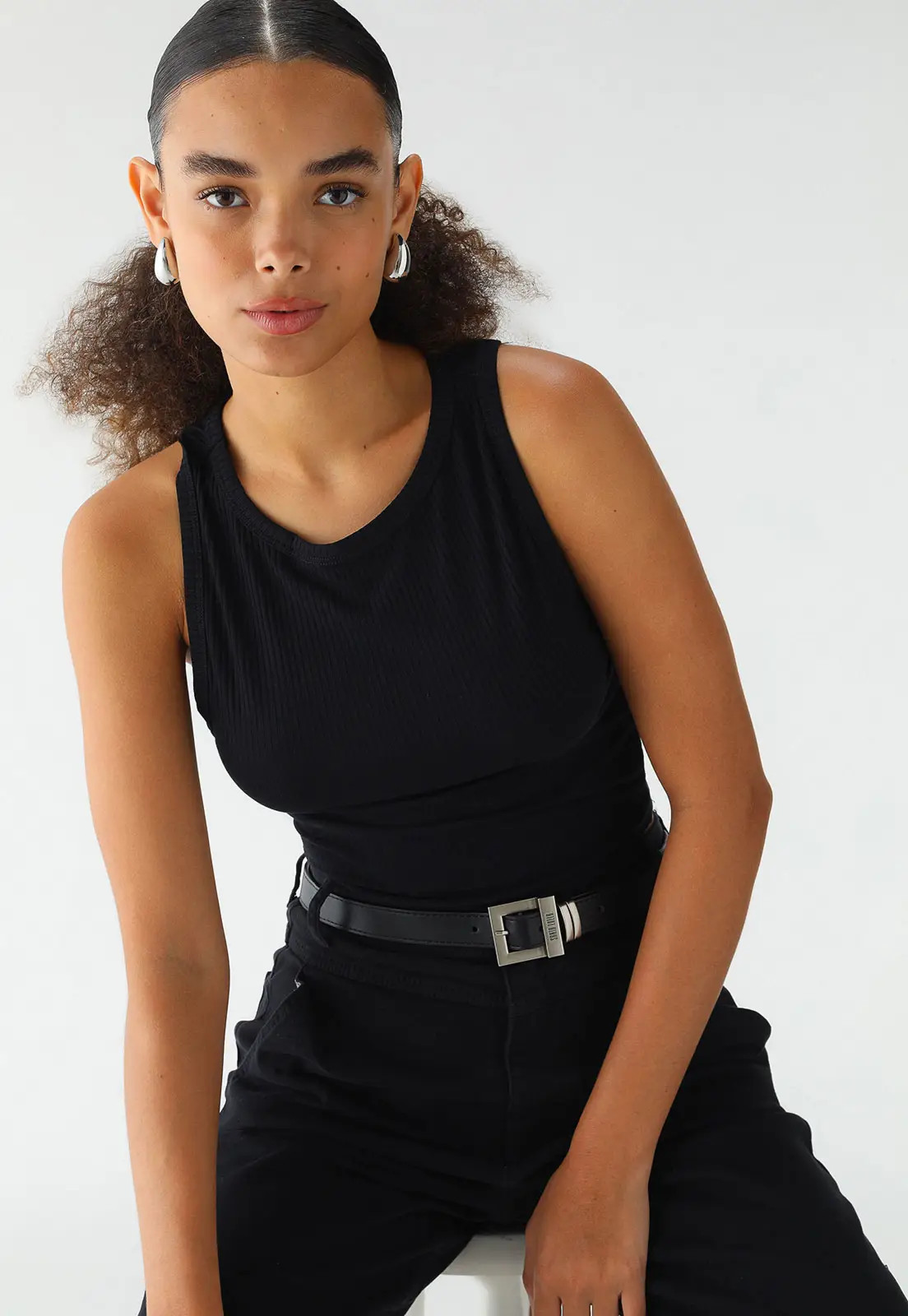 Regata Cropped Lez a Lez Ajustada Canelada Preta | Dafiti (BR)