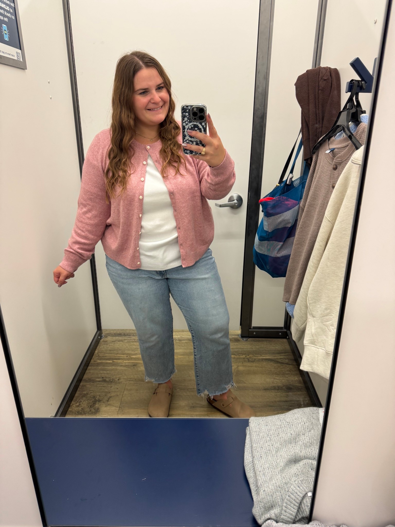 This cardigan is such a cute color and such a cozy top! 

#LTKMidsize #LTKPetite #LTKPlusSize