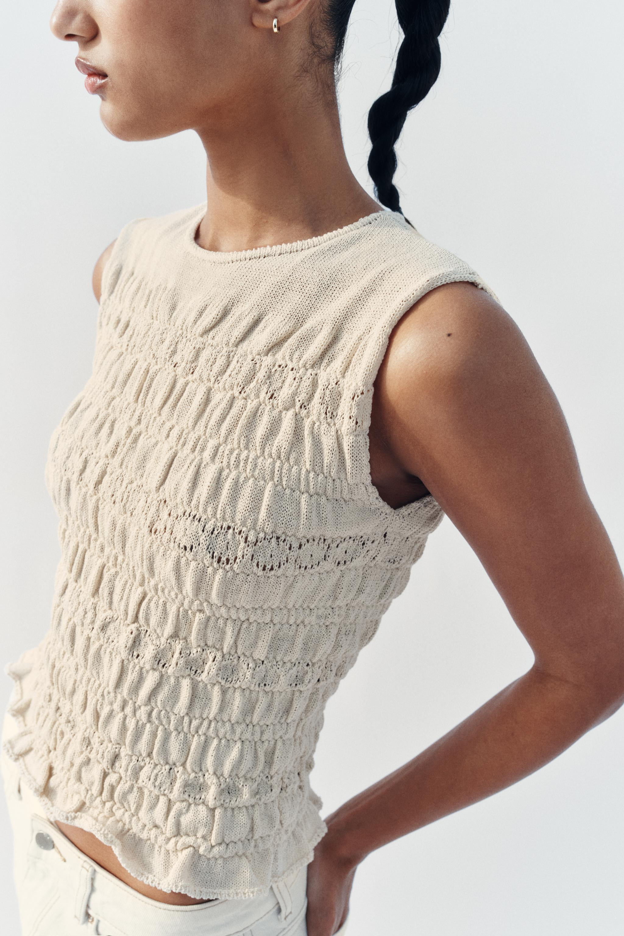 FLOWING HALTER TOP | Zara UK