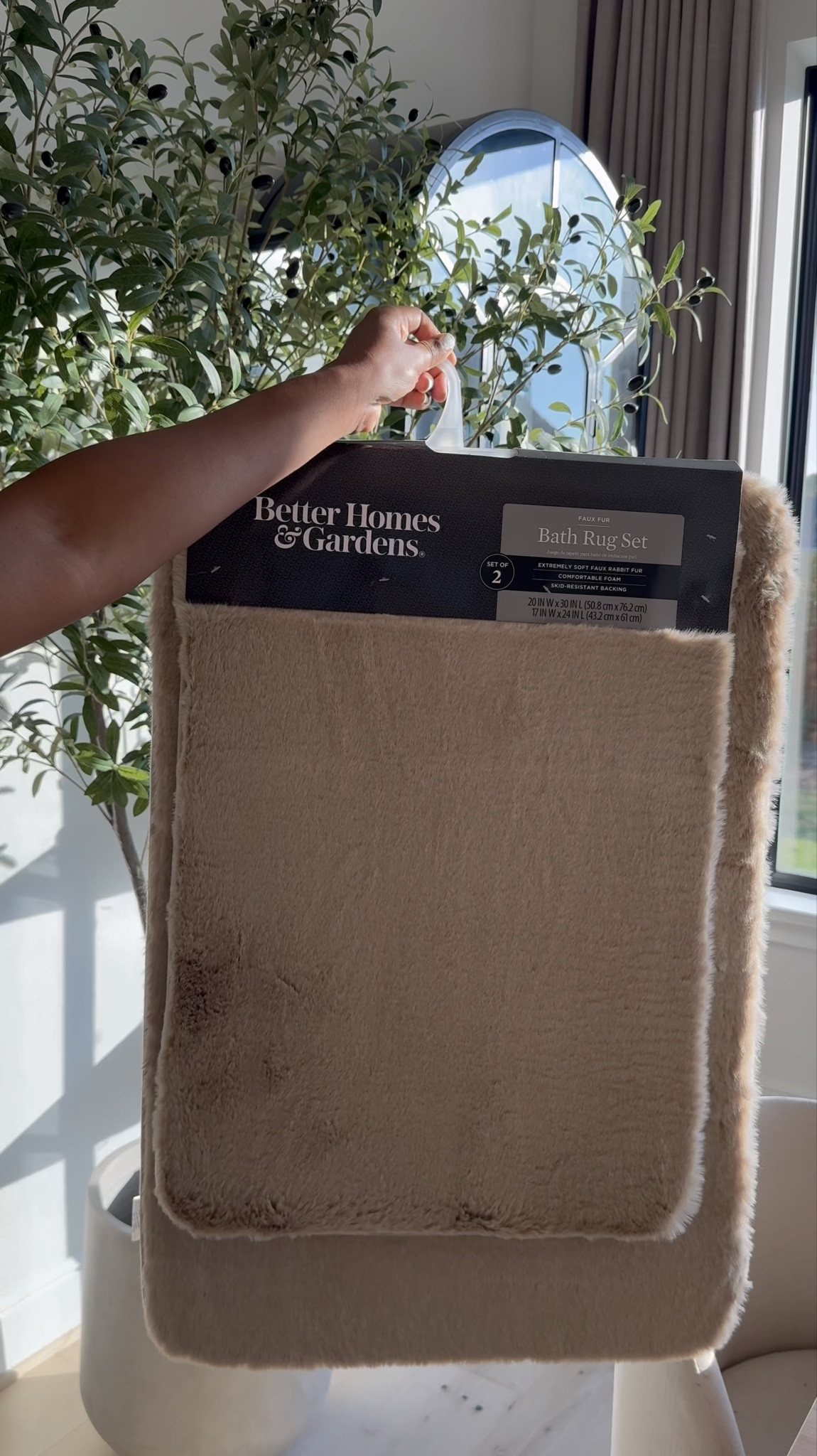 Umm these bath mats!!! 🤌🏽 by far the softest mats I’ve owned. 😍 They also come in black, silver, or white! I love how plush they are and yet functional.  

This lamp is adjustable and provides the perfect ambient lighting for night time - The perfect reading lamp. It also comes in a gorgeous bronze 🤎

I’ve been waiting for these gorgeous soap dispenser and canisters to come back again -  offering various color options and a soft, velvety texture. 🤍🤎🤍

This woven tray is a great addition to your home decor.  It can be used to add a decorative touch to your kitchen counter, coffee table, or bathroom vanity.

Find these below! ☺️ 

#LTKStyleTip #LTKVideo #LTKSaleAlert